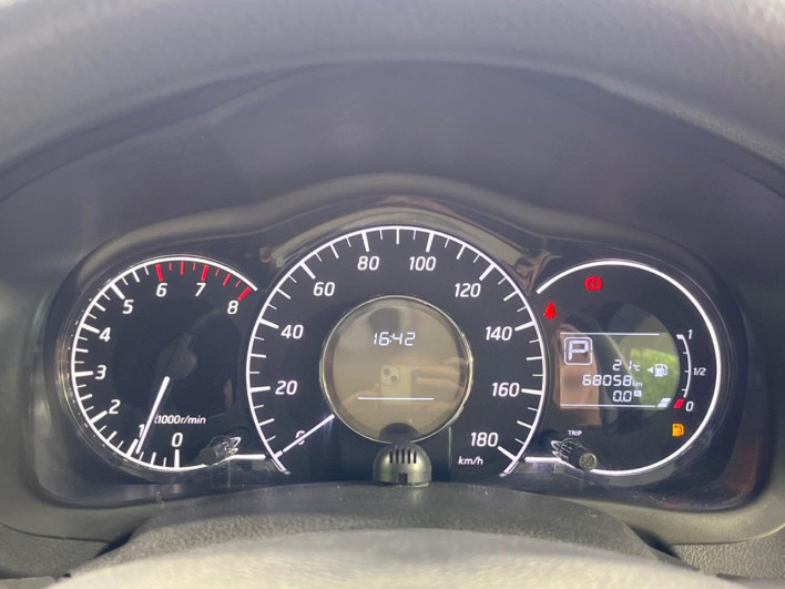 2015 Nissan Note DBA-E12 (UW-6a28d50fdd48a)[18]