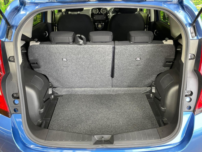 2019 Nissan Note DBA-E12 (UW-6a28d5121ab37)[21]