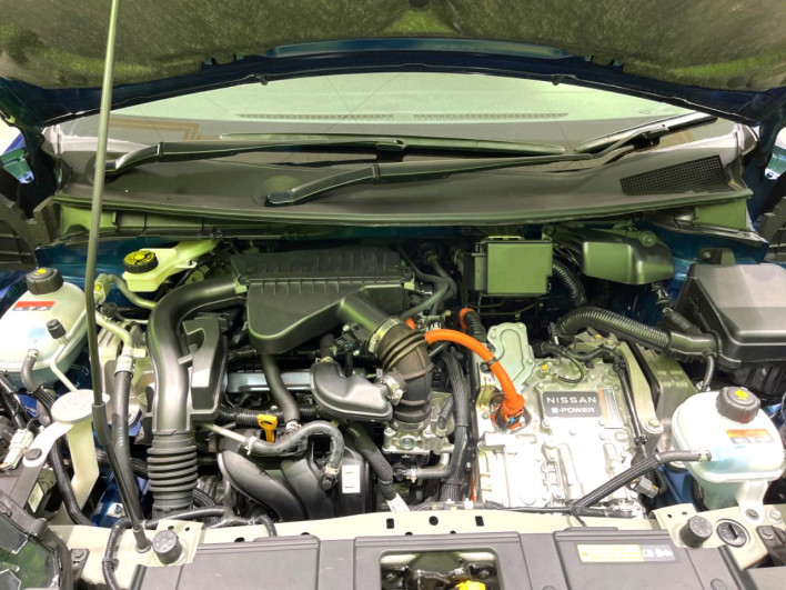 2021 Nissan Note 6AA-E13 (UW-6a28d512ad376)[4]