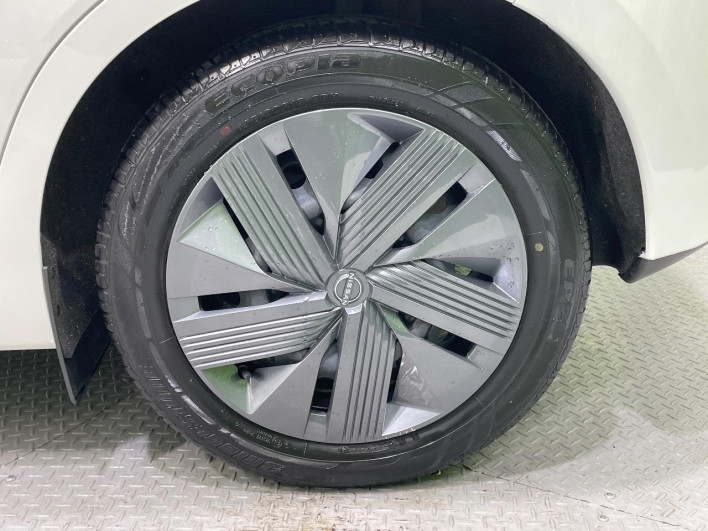 2022 Nissan Note 6AA-E13 (UW-6a28d51750205)[8]