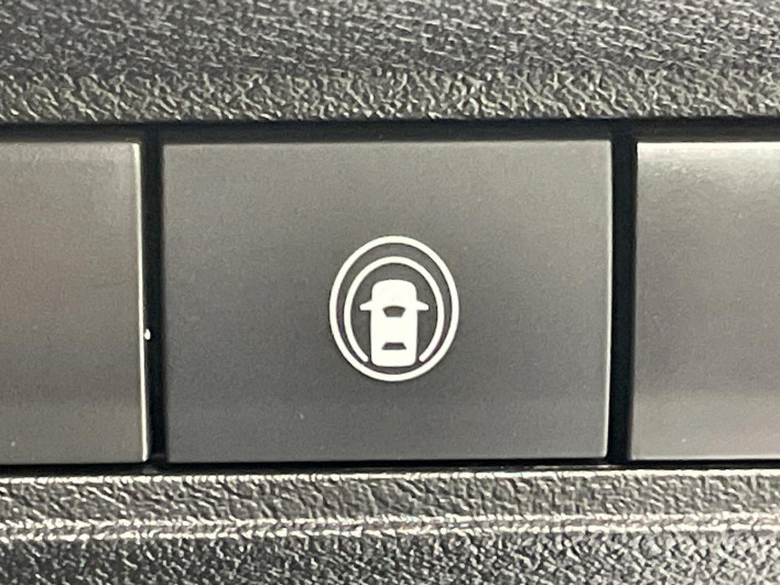 2022 Nissan Note 6AA-E13 (UW-6a28d51750205)[22]