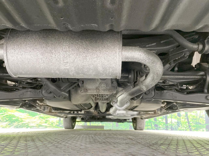 2015 Nissan Serena DBA-FNC26 (UW-6a28d520b9d95)[7]