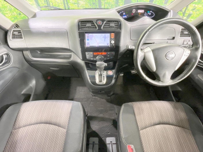 2015 Nissan Serena DBA-FNC26 (UW-6a28d520b9d95)[17]