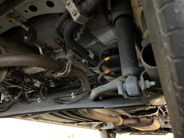 2016 Nissan Serena DAA-GC27 (UW-6a28d529b0e98)[25]
