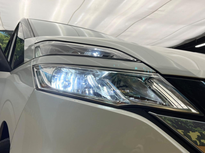 2016 Nissan Serena DAA-GC27 (UW-6a28d529b0e98)[12]