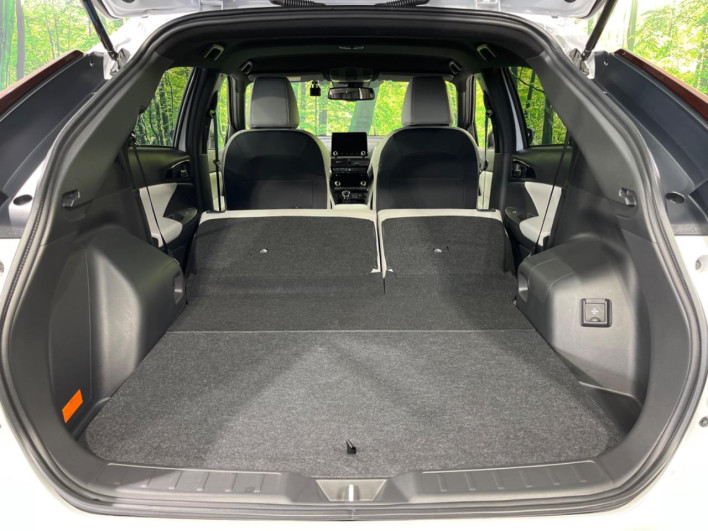 2022 Mitsubishi Eclipse Cross PHEV 5LA-GL3W (UW-6a28d53b3af73)[24]
