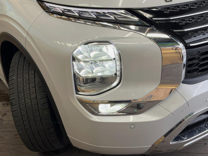 2022 Mitsubishi OUTLANDER PHEV 5LA-GN0W (UW-6a28d53c00fba)[9]