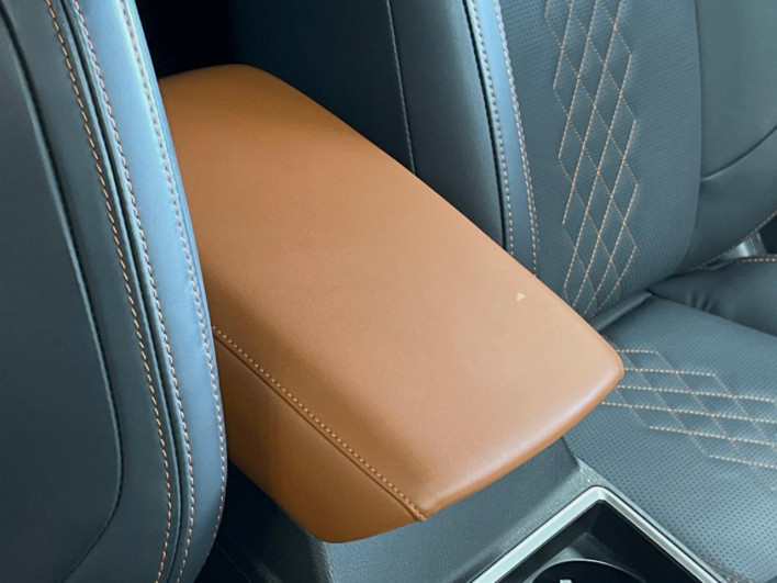 2022 Mitsubishi OUTLANDER PHEV 5LA-GN0W (UW-6a28d53c00fba)[22]