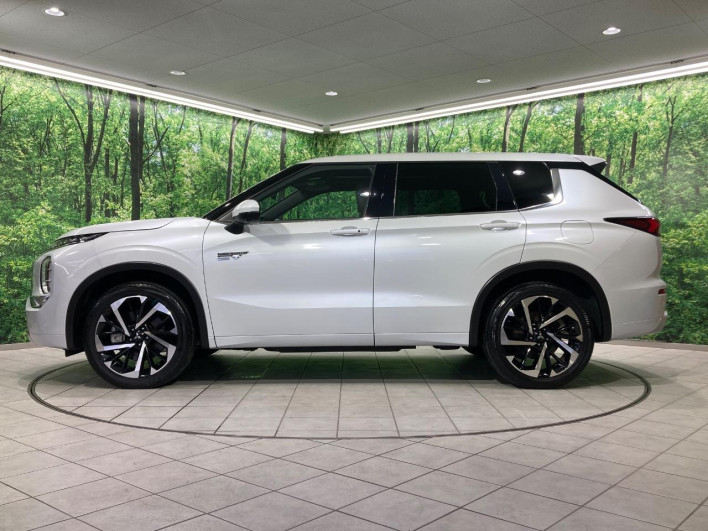 2022 Mitsubishi OUTLANDER PHEV 5LA-GN0W (UW-6a28d53cad458)[26]