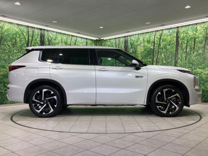 2022 Mitsubishi OUTLANDER PHEV 5LA-GN0W (UW-6a28d53cad458)[11]