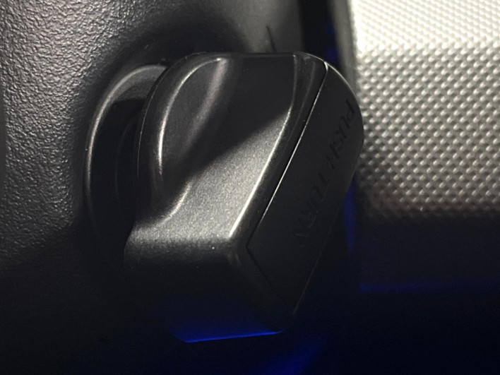 2015 Honda Freed hybrid DAA-GP3 (UW-6a28d53ec62ae)[10]