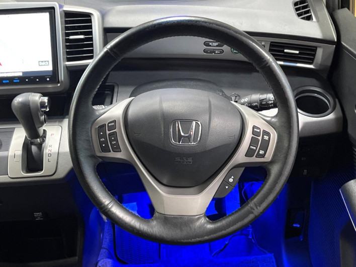 2015 Honda Freed hybrid DAA-GP3 (UW-6a28d53ec62ae)[27]