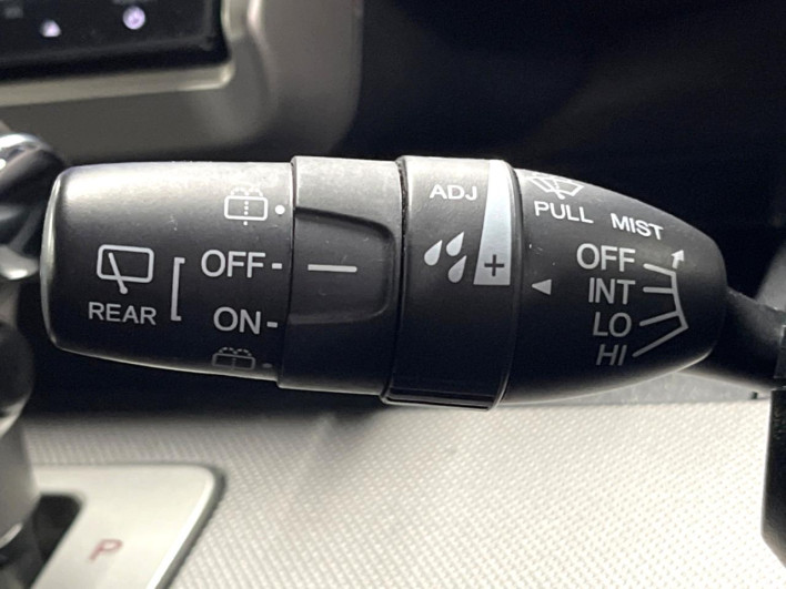 2015 Honda Freed hybrid DAA-GP3 (UW-6a28d53ec62ae)[12]