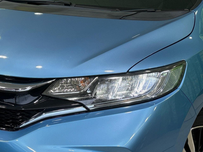 2017 Honda Fit Hybrid DAA-GP5 (UW-6a28d53f78da5)[7]
