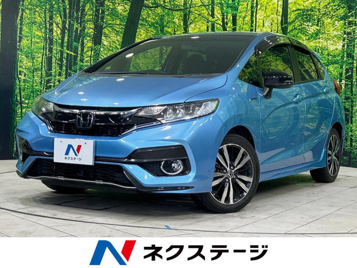 2017 Honda Fit Hybrid DAA-GP5 (UW-6a28d53f78da5)[3]