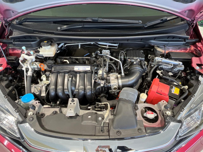 2017 Honda Fit Hybrid DAA-GP5 (UW-6a28d5405e7d1)[9]