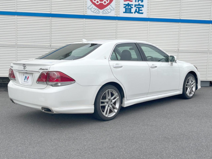 2011 Toyota Crown DBA-GRS200 (UW-6a28d54322aab)[18]