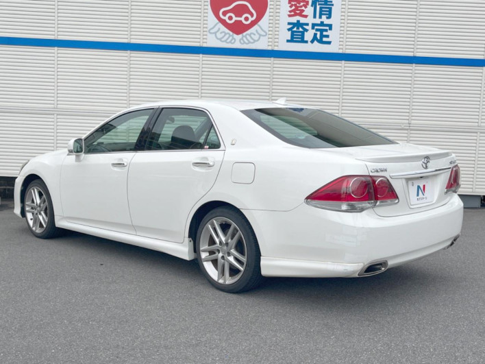 2011 Toyota Crown DBA-GRS200 (UW-6a28d54322aab)[23]