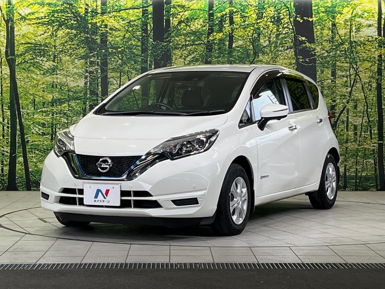 2018 Nissan Note DAA-HE12