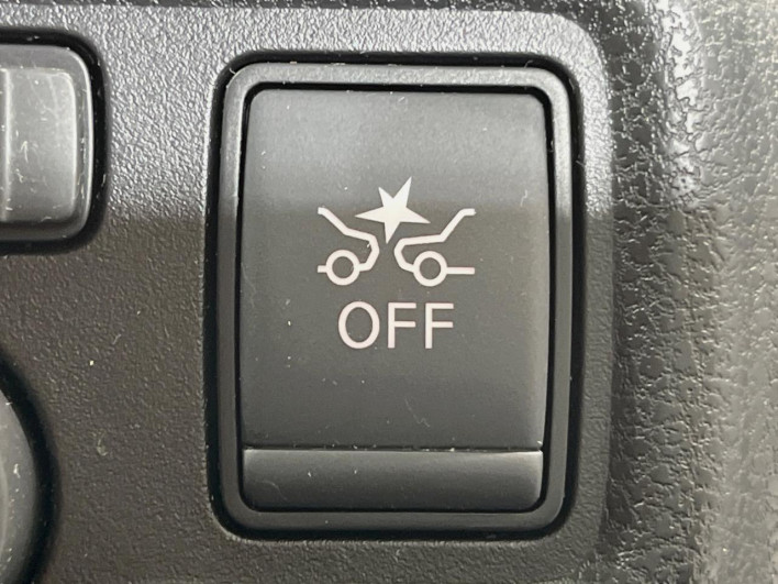 2018 Nissan Note DAA-HE12 (UW-6a28d552d04ab)[22]