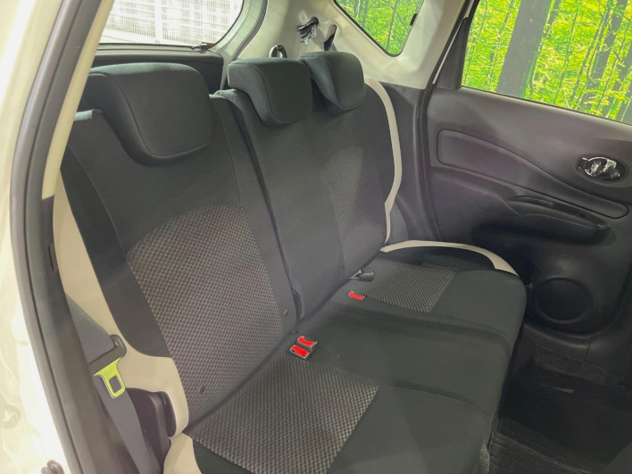 2018 Nissan Note DAA-HE12 (UW-6a28d552d04ab)[18]