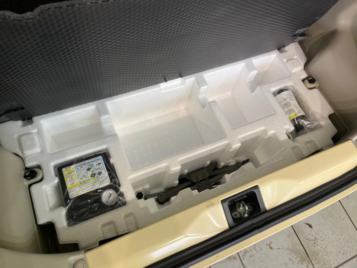 2018 Suzuki ALTO Lapin DBA-HE33S (UW-6a28d556ad0a2)[20]