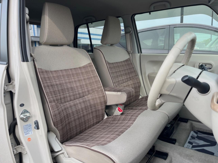 2018 Suzuki ALTO Lapin DBA-HE33S (UW-6a28d556cadf3)[28]