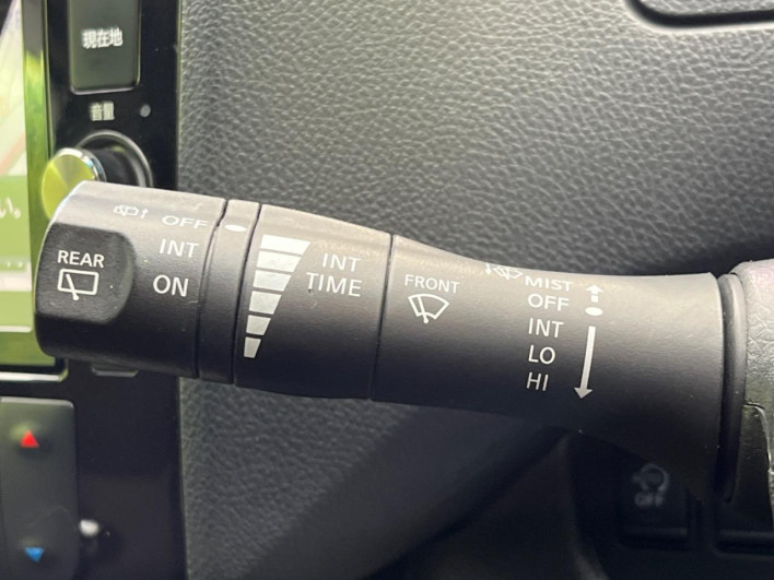 2014 Nissan Serena DAA-HFC26 (UW-6a28d55a5eba6)[13]