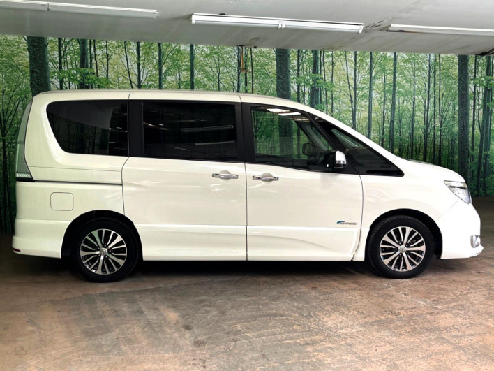 2014 Nissan Serena DAA-HFC26 (UW-6a28d55aa4ac0)[21]