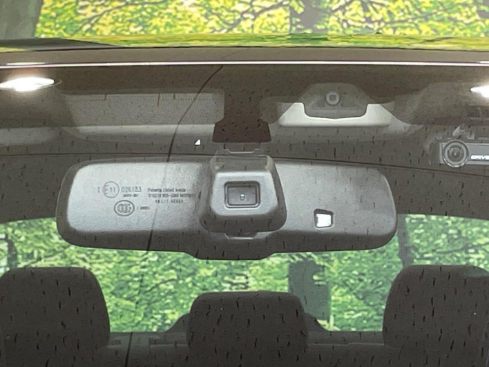2014 Nissan Skyline DAA-HV37 (UW-6a28d564214bf)[16]