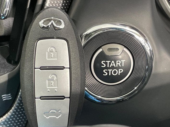 2014 Nissan Skyline DAA-HV37 (UW-6a28d564214bf)[5]