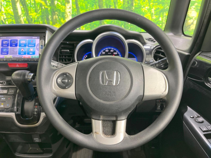 2014 Honda N-BOX CUSTOM DBA-JF1 (UW-6a28d56da082c)[28]