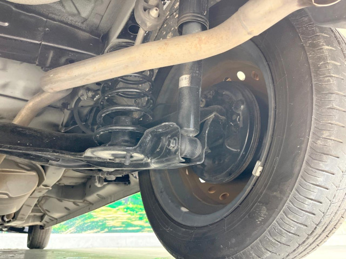 2016 Honda N-BOX DBA-JF1 (UW-6a28d56e3b843)[8]