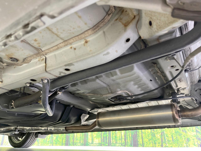 2015 Honda N-BOX CUSTOM DBA-JF1 (UW-6a28d5701bba7)[14]