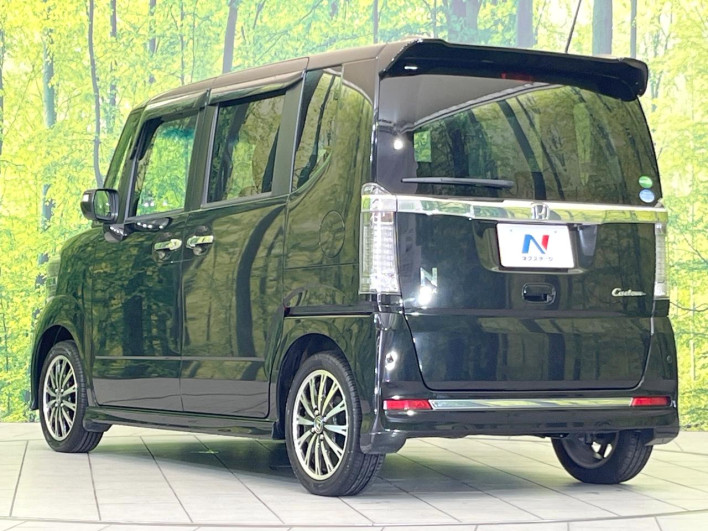 2015 Honda N-BOX CUSTOM DBA-JF1 (UW-6a28d5701bba7)[6]