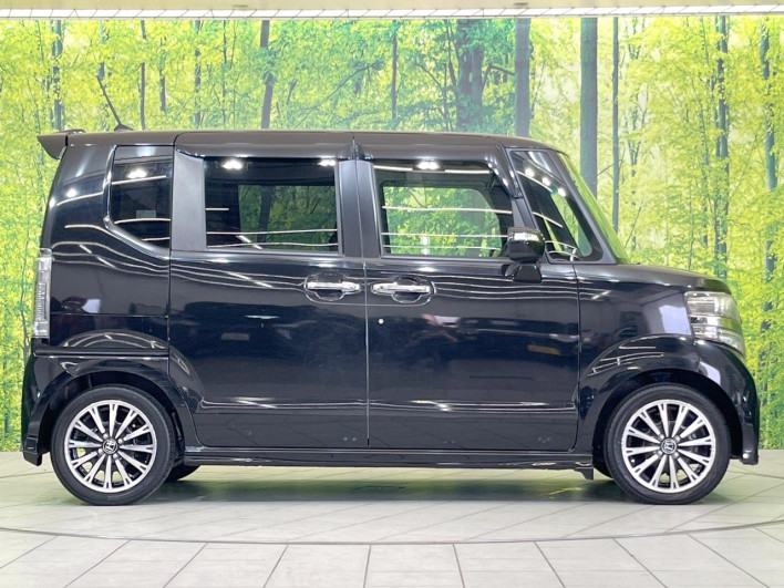 2015 Honda N-BOX CUSTOM DBA-JF1 (UW-6a28d5701bba7)[18]