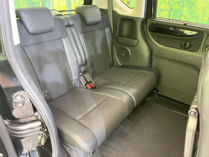 2015 Honda N-BOX CUSTOM DBA-JF1 (UW-6a28d5701bba7)[29]