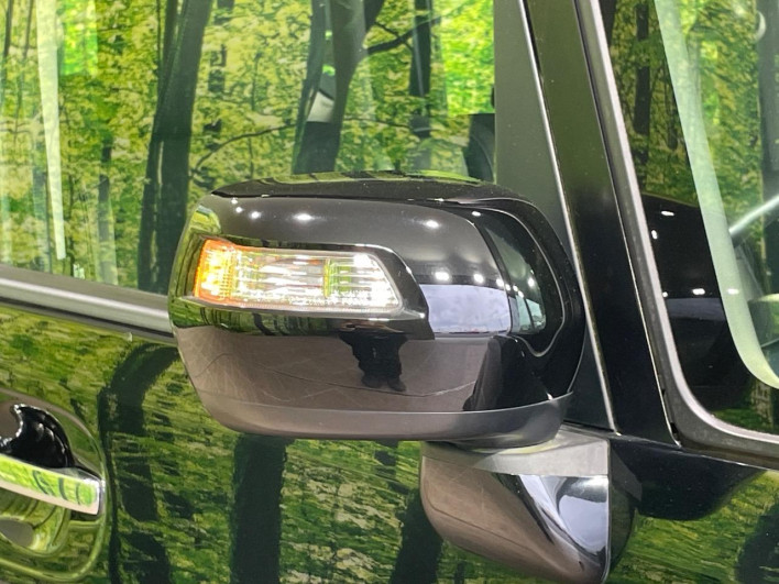 2015 Honda N-BOX CUSTOM DBA-JF1 (UW-6a28d5702662b)[17]