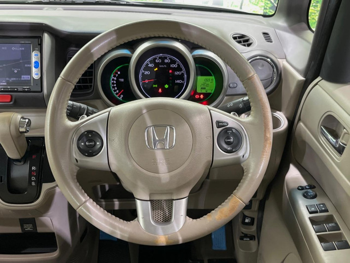 2014 Honda N-BOX Plus DBA-JF1 (UW-6a28d5728495f)[17]
