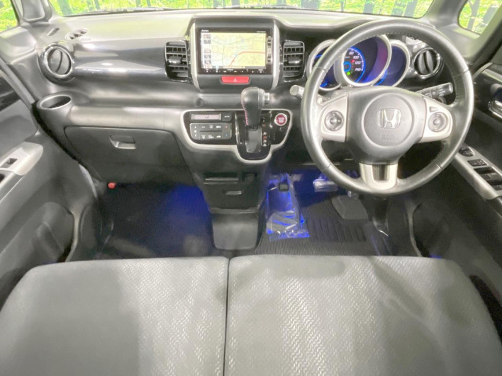 2012 Honda N-BOX CUSTOM DBA-JF2 (UW-6a28d57363078)[17]