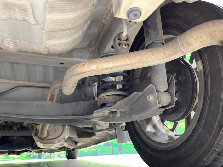 2017 Honda N-BOX CUSTOM DBA-JF3 (UW-6a28d574098ae)[16]