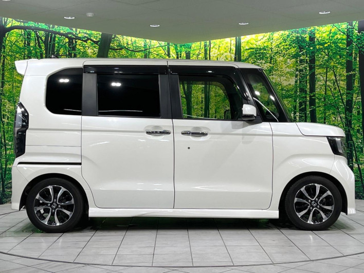 2017 Honda N-BOX CUSTOM DBA-JF3 (UW-6a28d574098ae)[18]