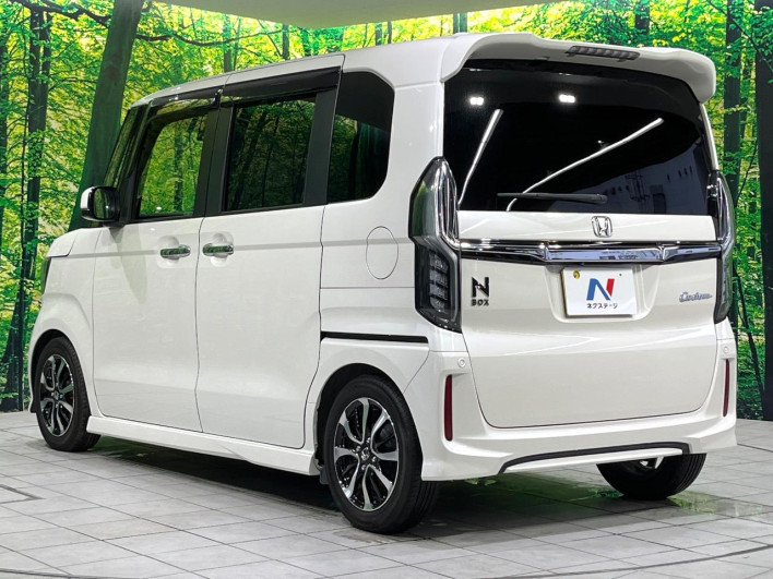 2017 Honda N-BOX CUSTOM DBA-JF3 (UW-6a28d574098ae)[9]