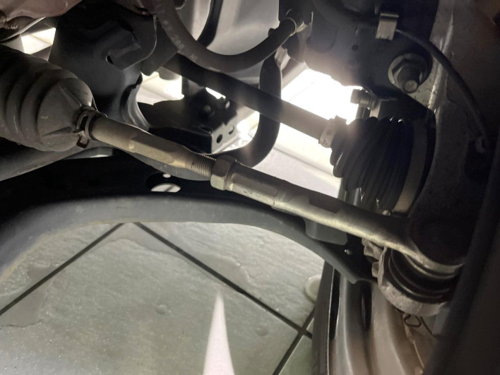 2018 Honda N-BOX DBA-JF3 (UW-6a28d5749762b)[28]