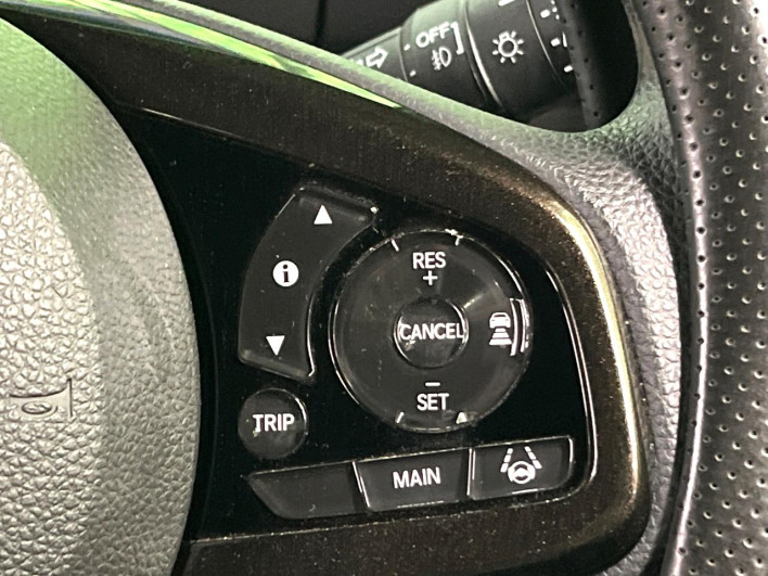2018 Honda N-BOX CUSTOM DBA-JF3 (UW-6a28d575efa3d)[28]