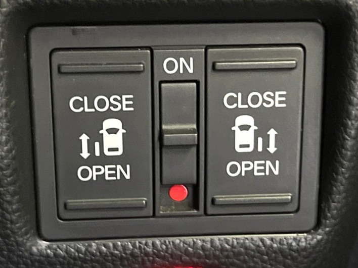 2018 Honda N-BOX CUSTOM DBA-JF3 (UW-6a28d575efa3d)[24]