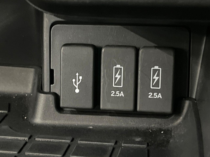 2018 Honda N-BOX CUSTOM DBA-JF3 (UW-6a28d575efa3d)[21]