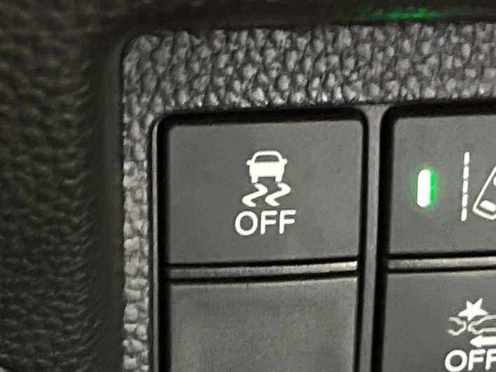 2018 Honda N-BOX CUSTOM DBA-JF3 (UW-6a28d575efa3d)[27]