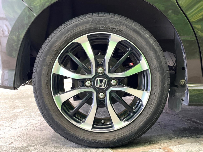 2018 Honda N-BOX CUSTOM DBA-JF3 (UW-6a28d575efa3d)[16]