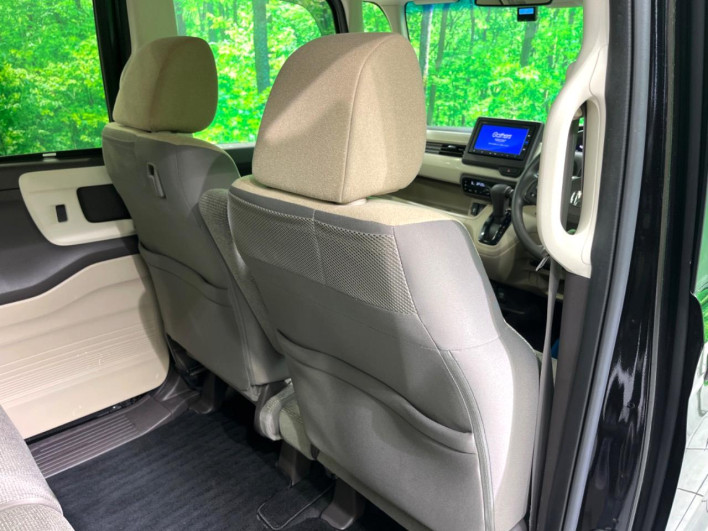 2019 Honda N-BOX DBA-JF3 (UW-6a28d5797fbea)[17]